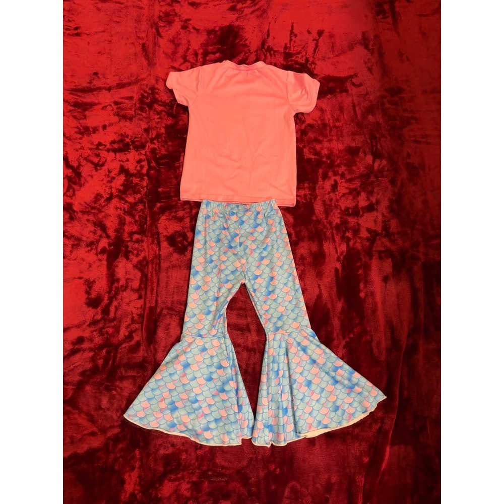 Girls Mermaid Hair Don't Care Pink Graphic Tee and Blue Scale Bell Bottom Set 4 - Picture 2 of 4